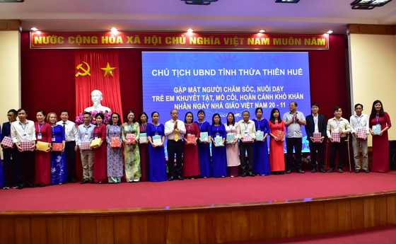 Lạ kỳ những “nhà giáo nhân dân” nhận ra học trò là người thầy của họ ảnh 8