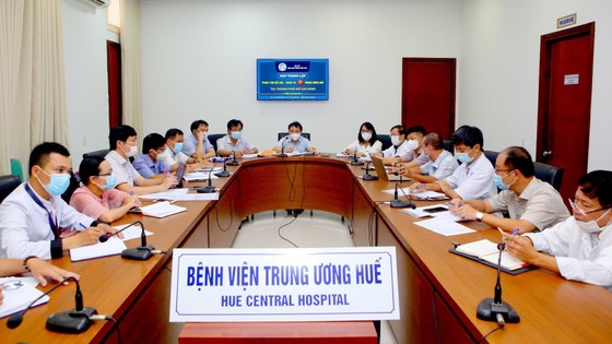Bệnh viện Trung ương Huế thiết lập trung tâm hồi sức Covid-19 tại TPHCM ảnh 1