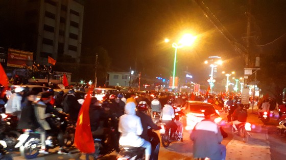 Một đêm thức trắng cùng chiến tích của tuyển Việt Nam ảnh 15