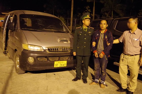 Bắt đối tượng vận chuyển ma túy ở Hà Tĩnh, thu giữ 294 kg ma túy đá ảnh 3