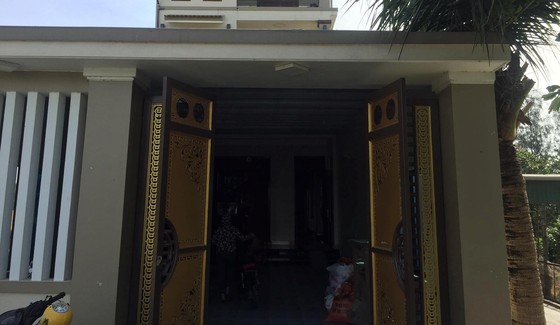 Cháy tại phòng ngủ lúc rạng sáng, 4 người bị bỏng ảnh 1