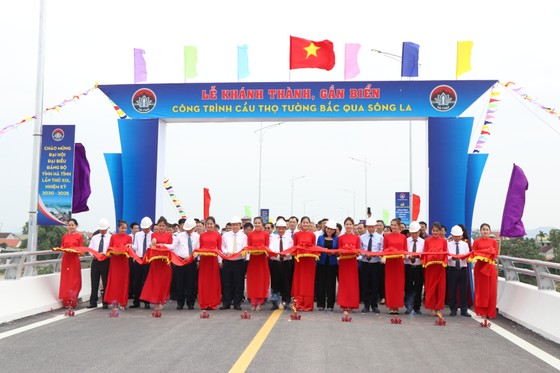 Hà Tĩnh khánh thành cầu Thọ Tường bắc qua sông La ảnh 1