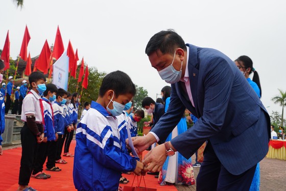 Ra quân Tháng thanh niên và Tết trồng cây “Đời đời nhớ ơn Bác Hồ” ảnh 9