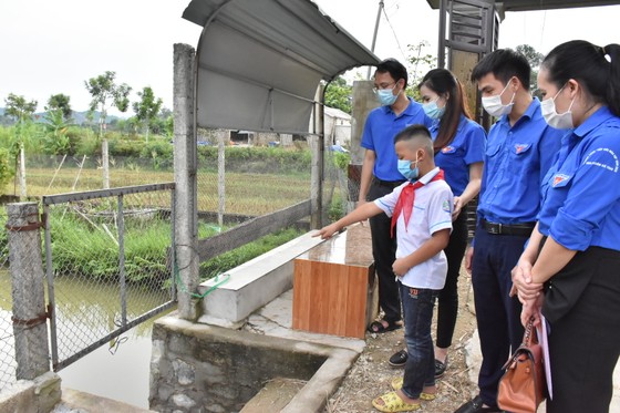 Hà Tĩnh: Tặng bằng khen học sinh lớp 4 dũng cảm cứu người bị đuối nước ảnh 2