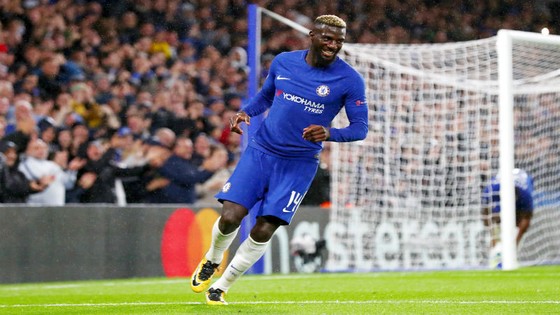 Bakayoko may mắn sau tai nạn xe ảnh 1