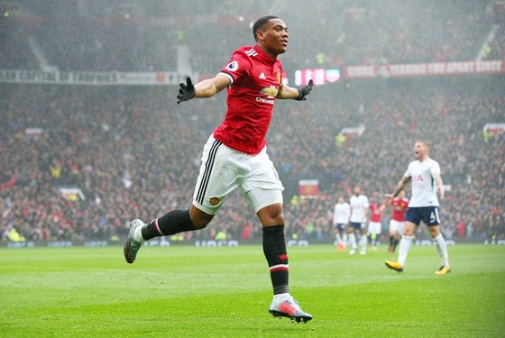 Man.United - Tottenham 1-0: Làm thịt “Gà trống” tại Old Trafford ảnh 1
