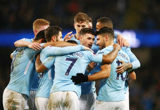 Man.City - Leicester 5-1: Dấu ấn “siêu tiền đạo” Aguero ảnh 1