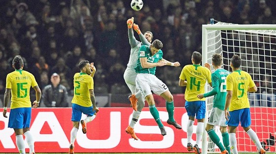 "Sao" Real giúp Tây Ban Nha “làm gỏi” Argentina ảnh 1