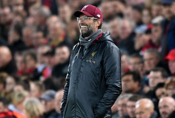 Emery ngưỡng mộ “người hạnh phúc” Klopp ảnh 1
