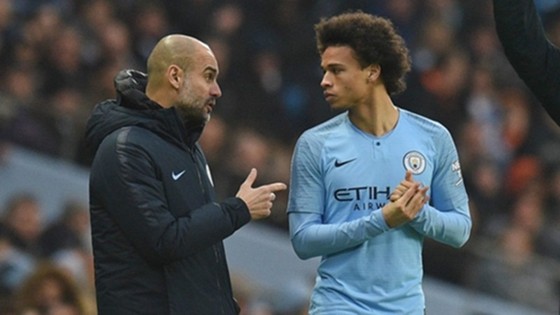 Man.City tiến sát Felix, không nhượng bộ Sane ảnh 1
