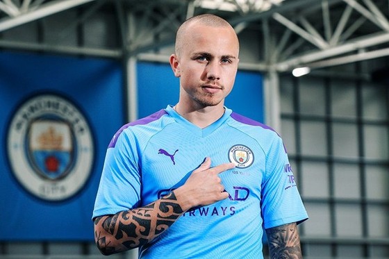 Vừa đến, tân binh kỷ lục của Man.City đã “đá xoáy” Quỷ đỏ ảnh 1