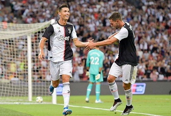 Thoát cáo buộc hiếp dâm, Ronaldo giờ tập trung tỏa sáng ảnh 1
