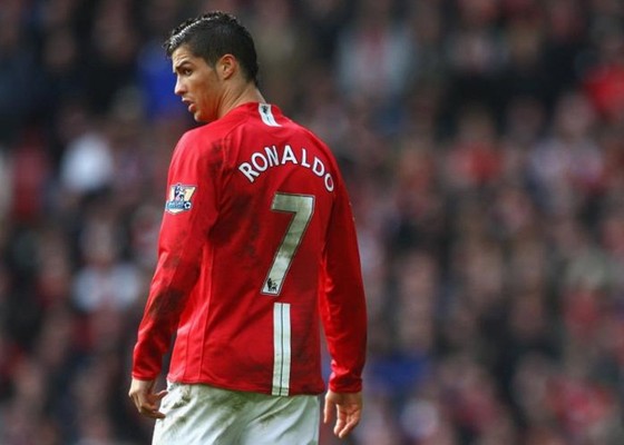 Số 7 ở Old Trafford và nỗi ám ảnh 10 năm chưa dứt ảnh 1