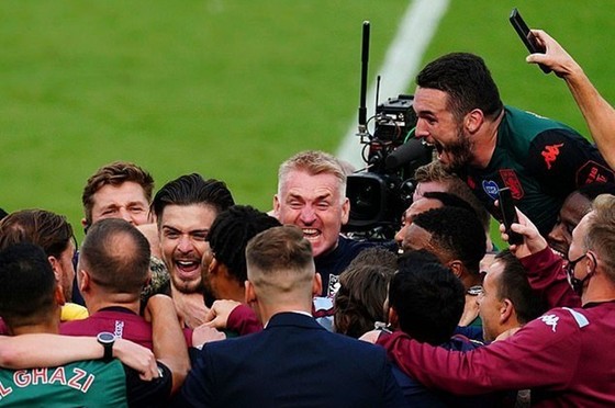 Kết thúc mùa giải Premier League dài nhất lịch sử ảnh 1