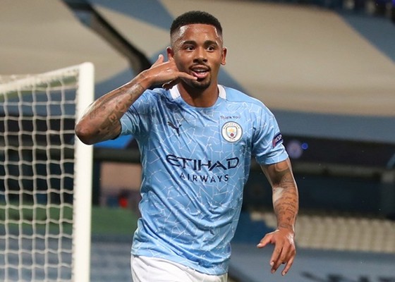 HLV Guardiola nhắm tới “bước tiếp theo” sau khi loại Real ảnh 1
