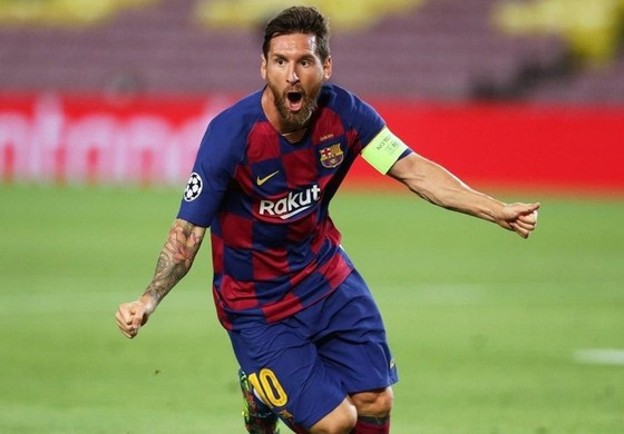 Không thể so sánh Lewandowski và Messi ảnh 1