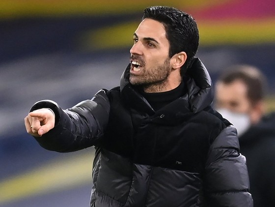 HLV Arteta nổi nóng khi Arsenal là “vua” thẻ đỏ ảnh 1