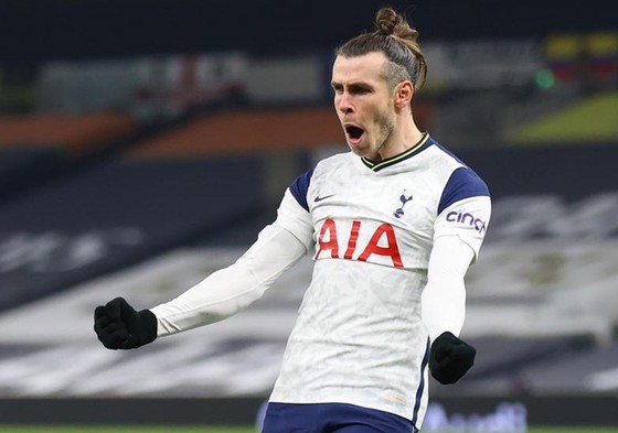 Tottenham chiến thắng và chạm cột mốc 100 bàn, Mourinho đáp trả chỉ trích ảnh 1