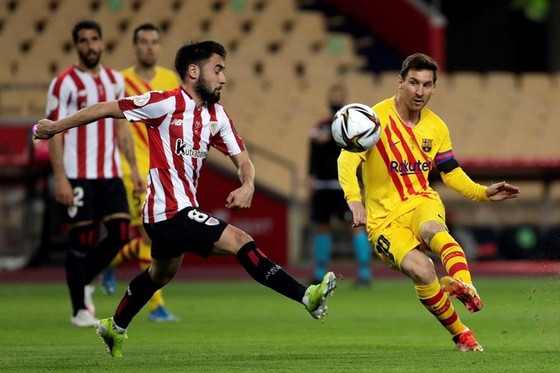 Messi ghi cú đúp giúp Barca thắng Cúp nhà Vua ảnh 1