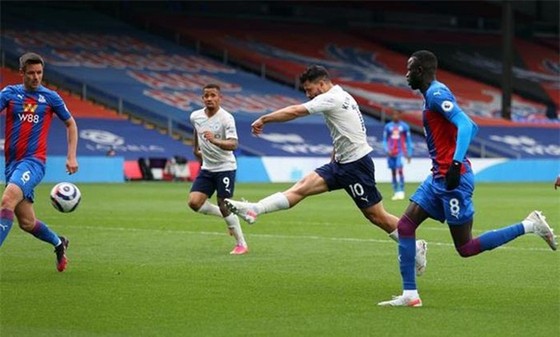 HLV Guardiola tán dương người hùng Aguero ảnh 1
