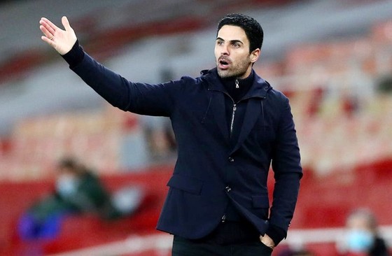 HLV Mikel Arteta đã đối mặt quá nhiều vấn đề trong mùa giải này. Ảnh: Getty Images