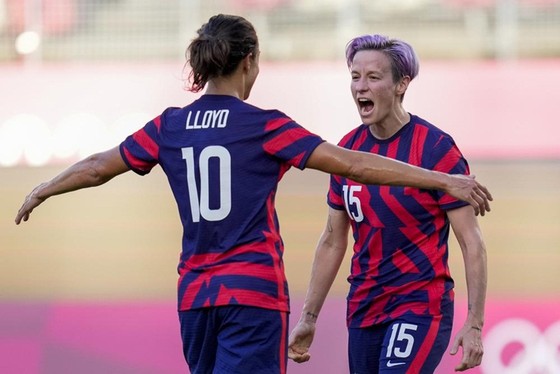 Megan Rapinoe và Carli Lloyd có thể đã tạo nên màn chia tay sự nghiệp quốc tế khó quên.