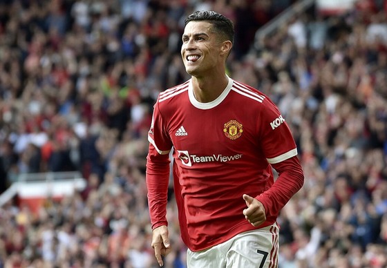 Chỉ chơi nửa số trận, Ronaldo vẫn dẫn đầu mọi thông số ảnh 1
