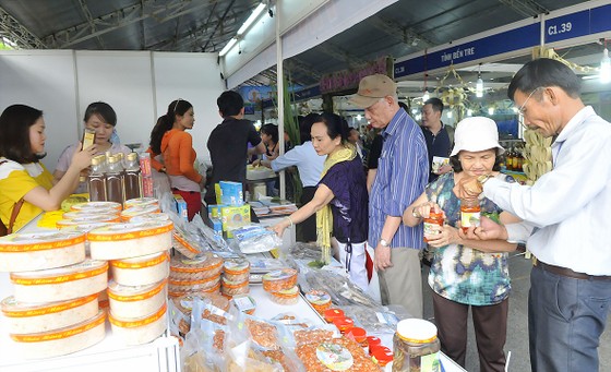 Hội nghị kết nối cung - cầu hàng hóa năm 2017: ảnh 1