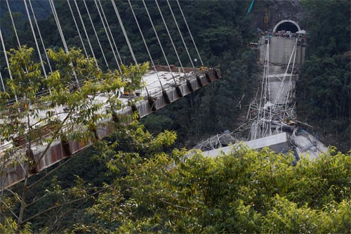 Sập cầu đang xây dựng ở Colombia, hàng chục người thiệt mạng ảnh 1
