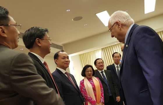 Bí thư Thành ủy TPHCM Nguyễn Thiện Nhân hội kiến Tổng thống Israel Reuven Rivlin ảnh 2