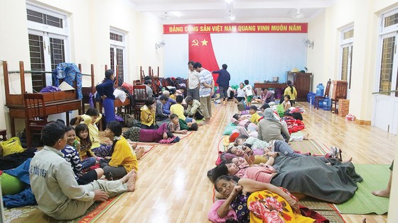 Chạy đua tránh cuồng phong ảnh 1