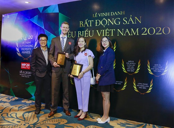 Tập đoàn Xây dựng Hòa Bình được vinh danh Bất động sản tiêu biểu Việt Nam 2020 ảnh 1