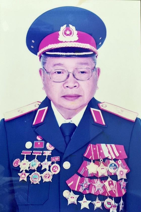 TIN BUỒN ảnh 1
