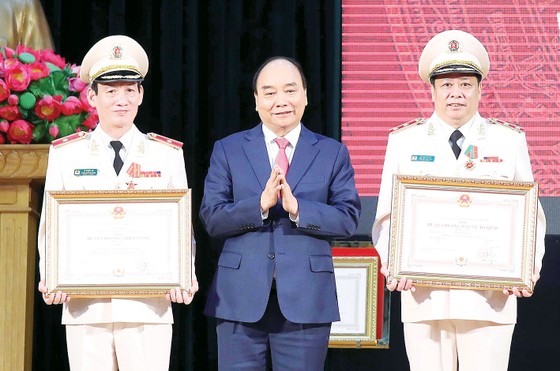 Đổi mới tư duy để đào tạo, bổ sung nguồn cán bộ chất lượng cao ảnh 1