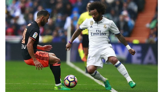 Real Madrid (2) - Valencia (7) (3 giờ 15 ngày 28-8): Cạm bẫy trên sân nhà ảnh 1