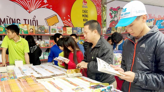 Sách không đến được với tủ sách gia đình ảnh 1
