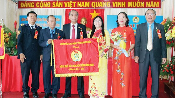 Công đoàn Yến sào Khánh Hòa vận động hơn 25 tỷ đồng cho công tác xã hội ảnh 2