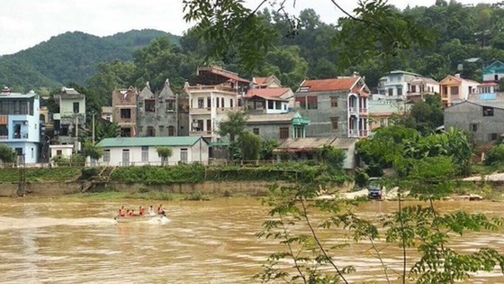 Công an Cao Bằng thông tin chính thức về vụ án bác sĩ giết vợ, rồi phi tang xác xuống sông ảnh 2