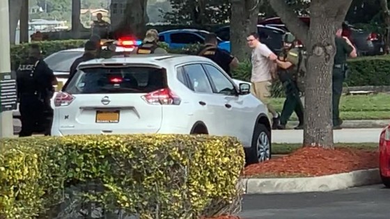 Nổ súng tại ngân hàng ở bang Florida, ít nhất 5 người thiệt mạng ảnh 7