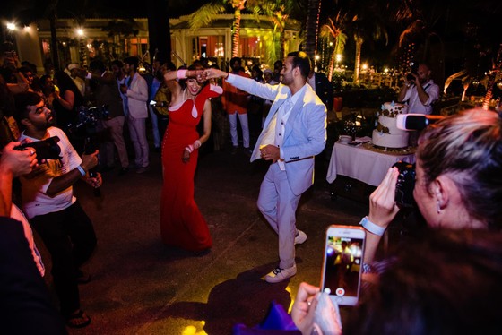 Cận cảnh đám cưới xa xỉ của tỷ phú Ấn Độ tại khách sạn 5 sao JW Marriott Phu Quoc Emerald Bay ảnh 9