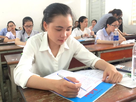 Các trường tổ chức tuyển sinh riêng: Được và chưa được ảnh 1