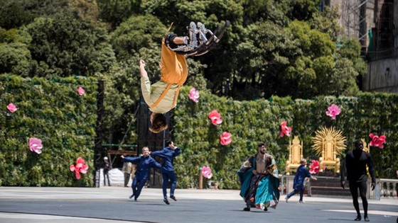 Bật mí khoảnh khắc ấn tượng trước show nghệ thuật quy mô ảnh 5