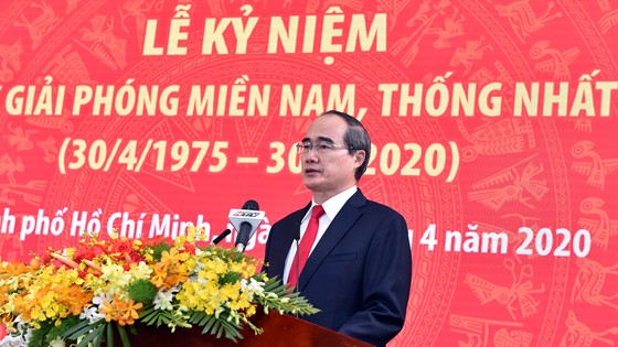 Toàn văn phát biểu của Bí thư Thành ủy TPHCM Nguyễn Thiện Nhân tại Lễ kỷ niệm 45 năm Ngày Giải phóng miền Nam, thống nhất đất nước ảnh 1