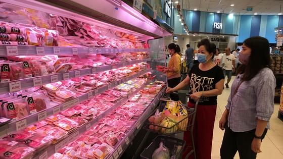Xây dựng sàn giao dịch heo, tái cơ cấu ngành chăn nuôi ảnh 1