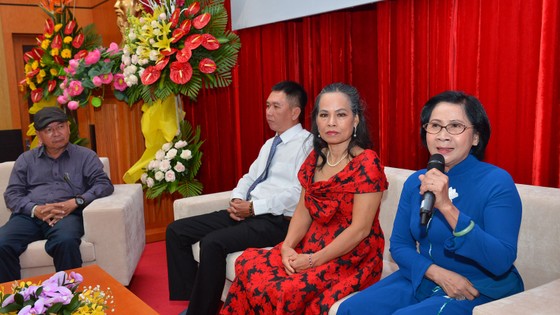 Bình dị mà phi thường ảnh 1