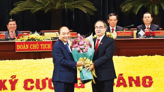 ĐẠI HỘI ĐẠI BIỂU ĐẢNG BỘ TPHCM LẦN THỨ XI: Thành phố đi đầu đột phá phát triển vì cả nước ảnh 1