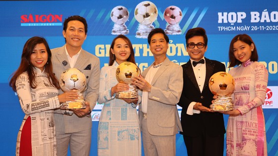 Nghệ sĩ và tình yêu với Quả bóng vàng Việt Nam ảnh 5