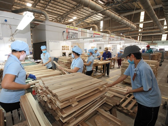 Doanh nghiệp sẽ sống ra sao giữa làn sóng Covid-19 lần thứ 4? ảnh 1