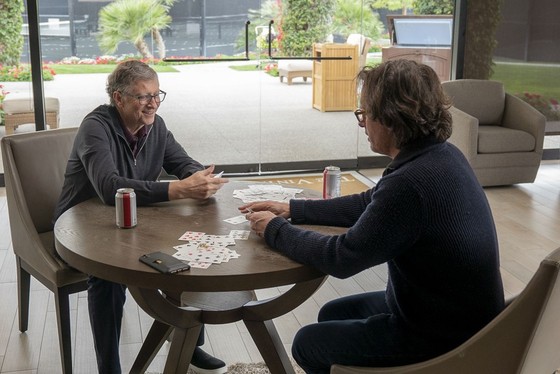 Trong hai tuần, hình ảnh đẹp đẽ của Bill Gates tan vỡ ảnh 1