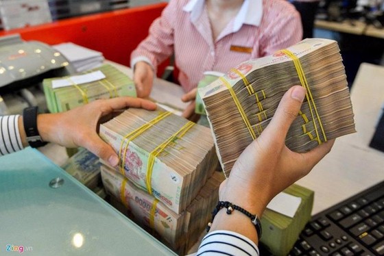Thanh khoản ngân hàng đang 'rủng rỉnh' ảnh 1